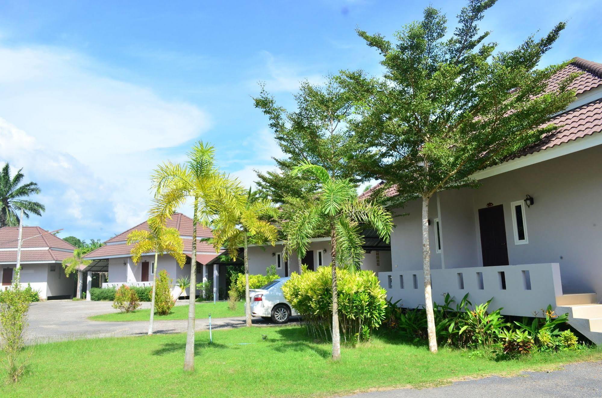 Baansuan Rimnam Resort Krabi town Exterior foto